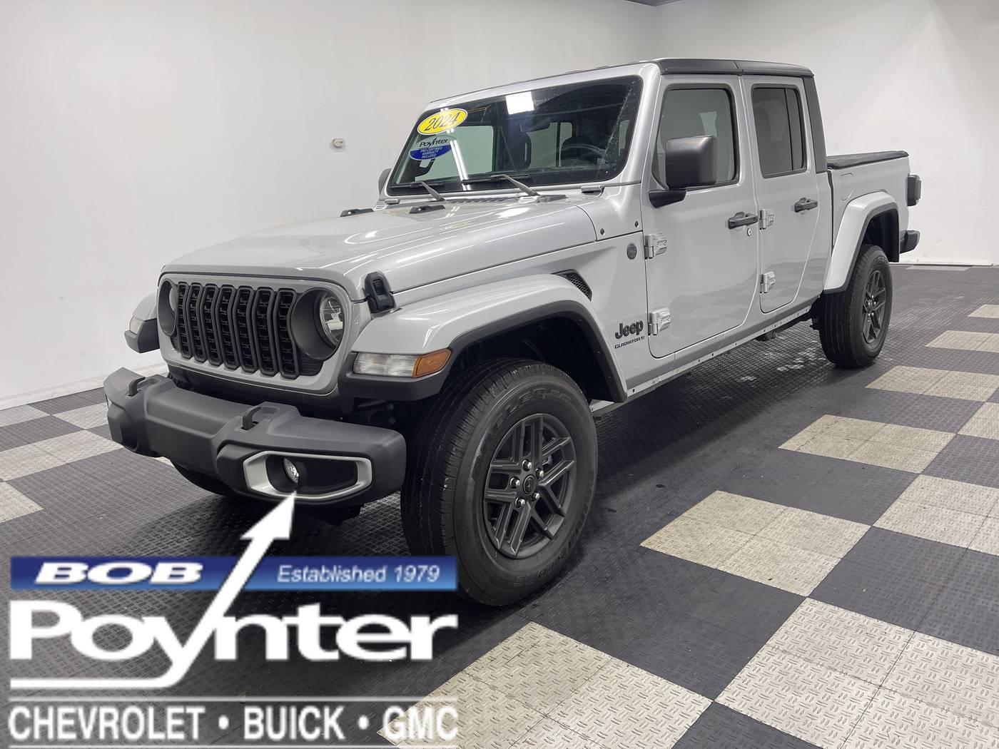 2024 Jeep Gladiator Sport S — Pickup Truck — 14 mi — Seymour, IN