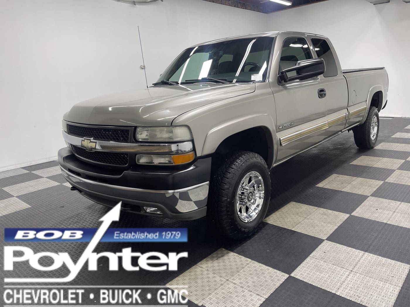2001 Chevrolet Silverado 2500 LS — Pickup Truck — 123,000 mi — Seymour, IN