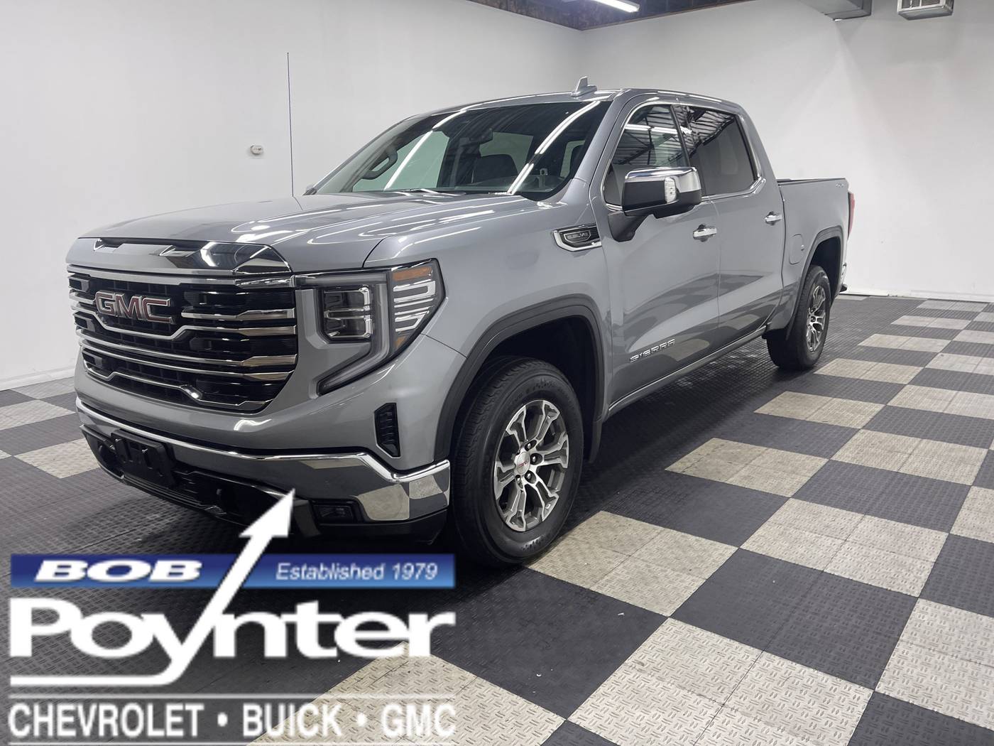 2024 GMC Sierra 1500 SLT — Pickup Truck — 41,882 mi — Seymour, IN
