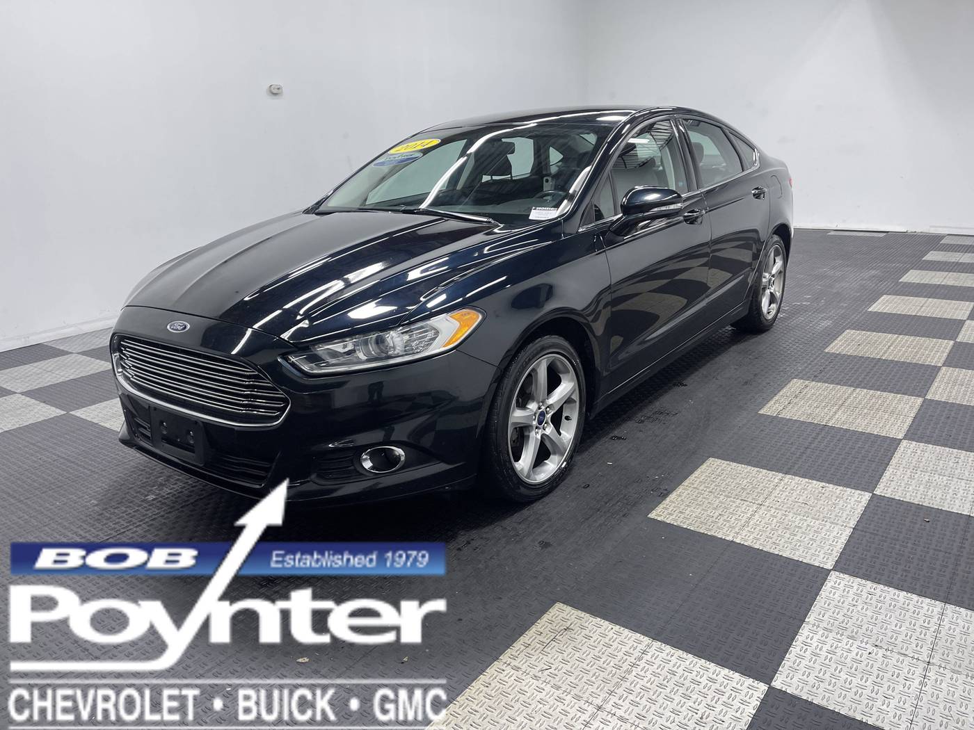 2014 Ford Fusion SE — Sedan — 71,592 mi — Seymour, IN