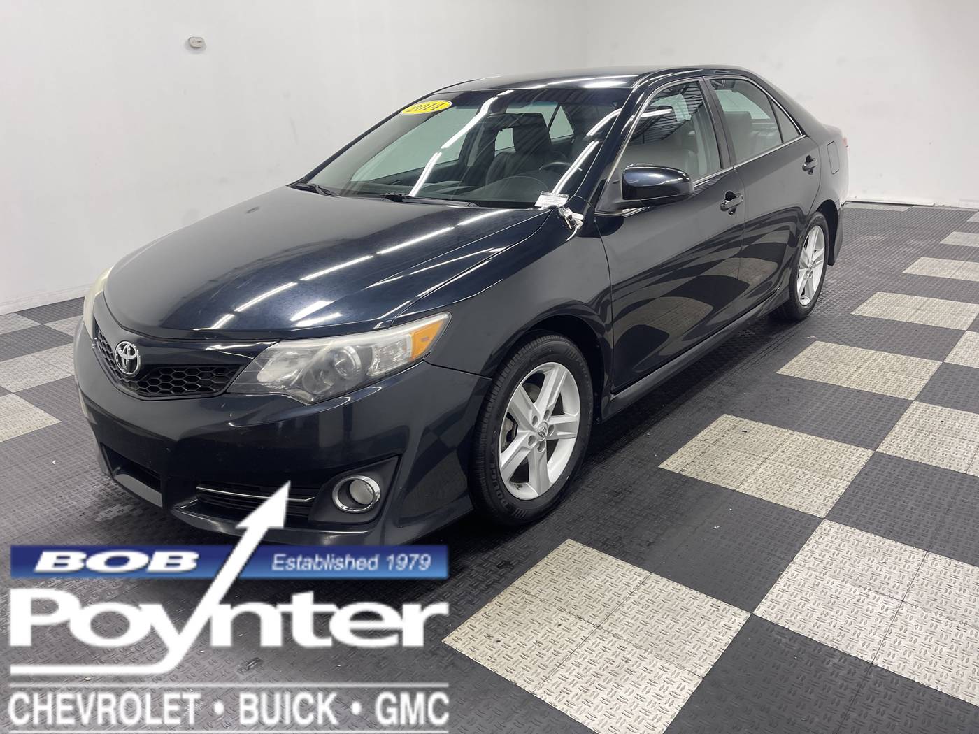 2014 Toyota Camry L — Sedan — 70,109 mi — Seymour, IN