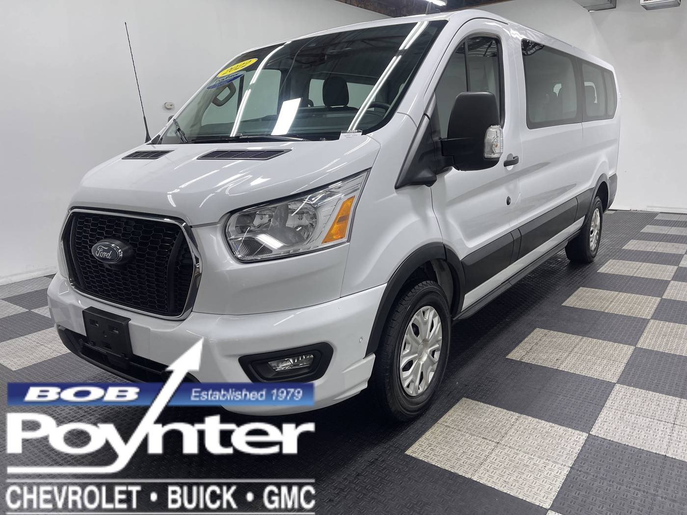 2022 Ford Transit Passenger Wagon T-350 XLT — Passenger Van — 82,150 mi — Seymour, IN