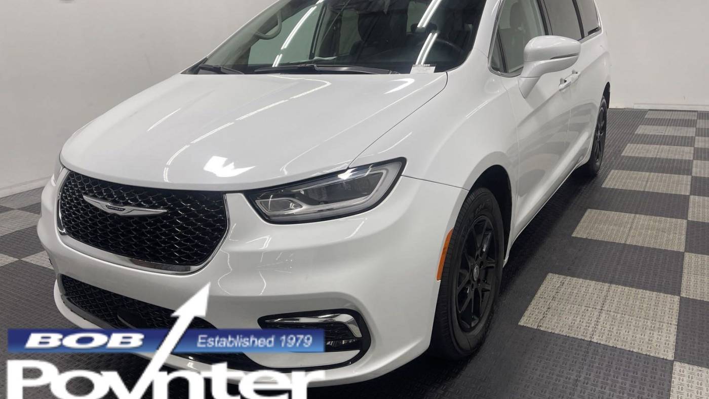 2022 Chrysler Pacifica Touring L — Minivan — 73,039 mi — Seymour, IN