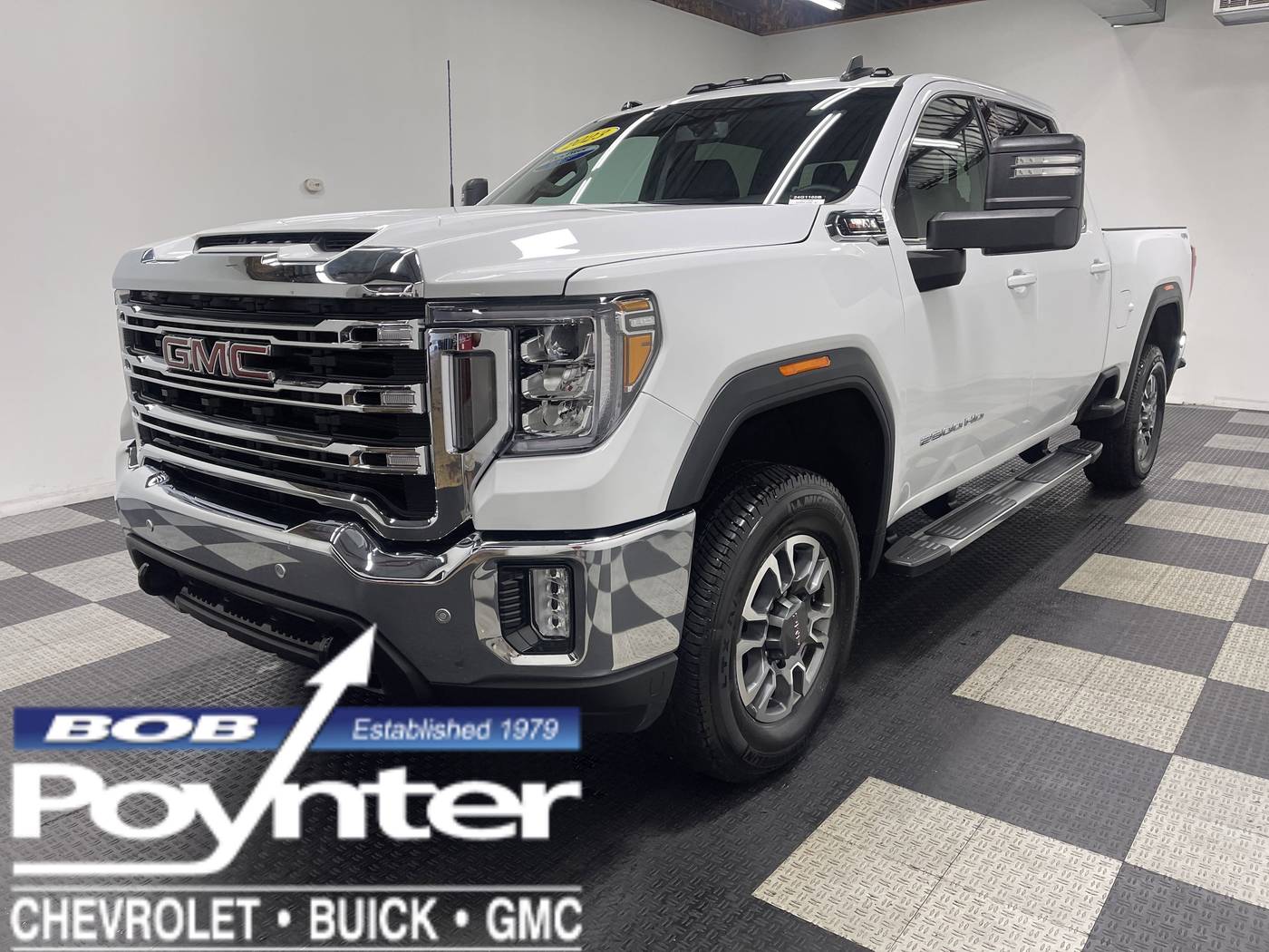 2023 GMC Sierra 2500HD SLE — Pickup Truck — 12,600 mi — Seymour, IN