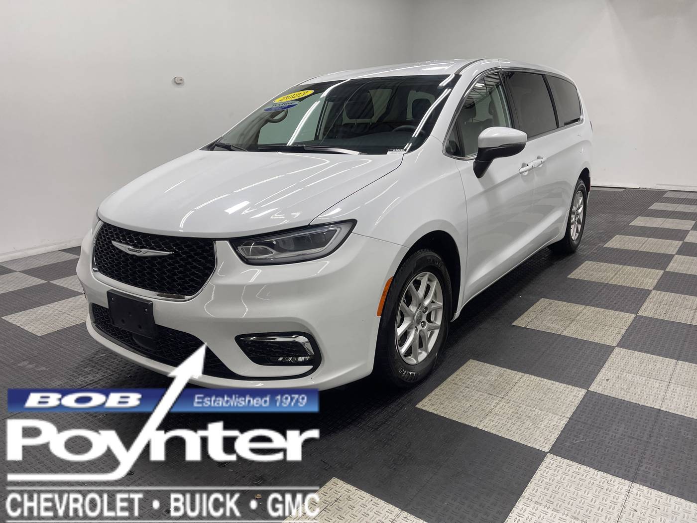 2023 Chrysler Pacifica Touring L — Minivan — 78,150 mi — Seymour, IN
