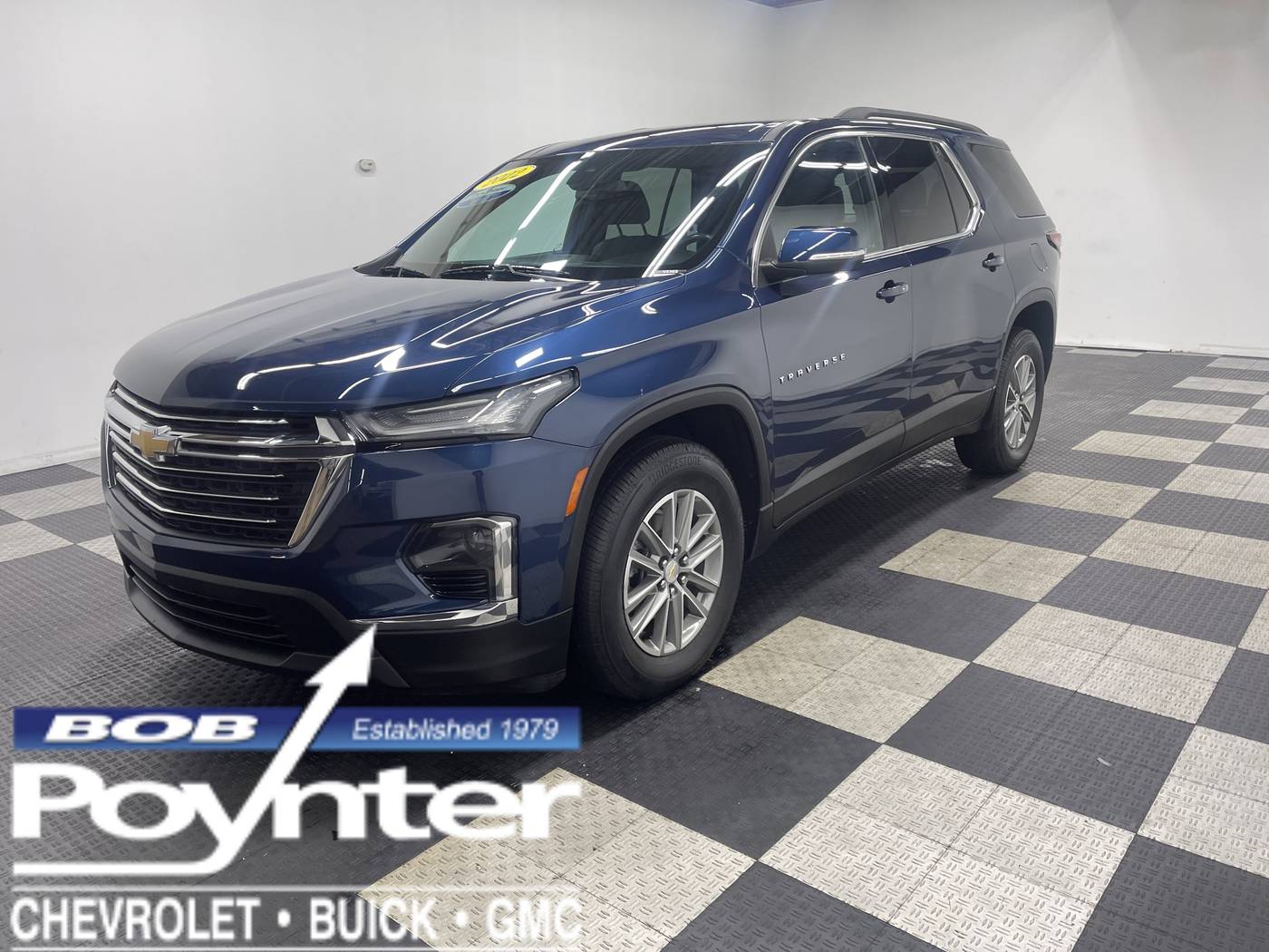 2022 Chevrolet Traverse LT Cloth — SUV — 23,310 mi — Seymour, IN