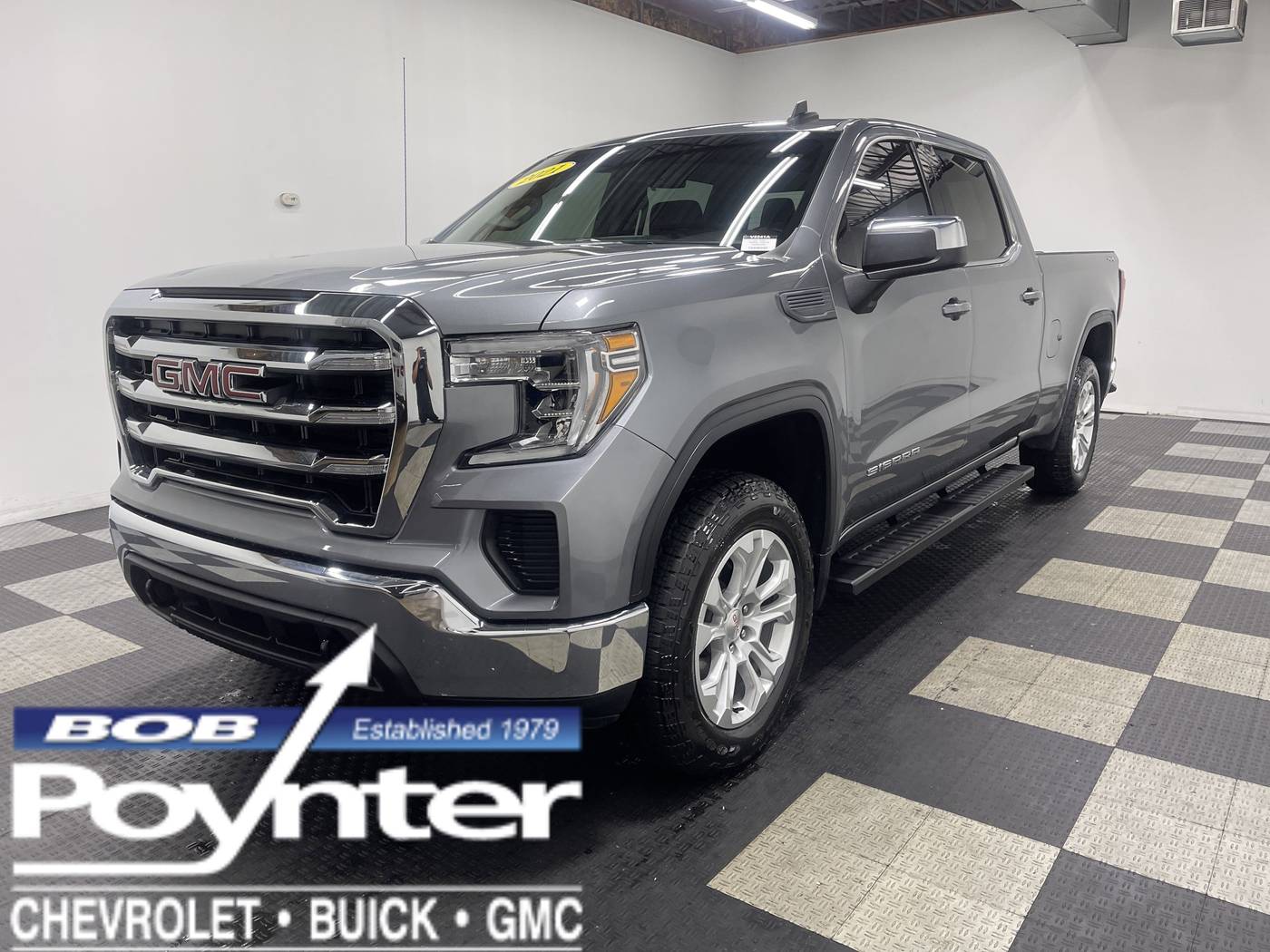 2021 GMC Sierra 1500 SLE — Pickup Truck — 32,609 mi — Seymour, IN