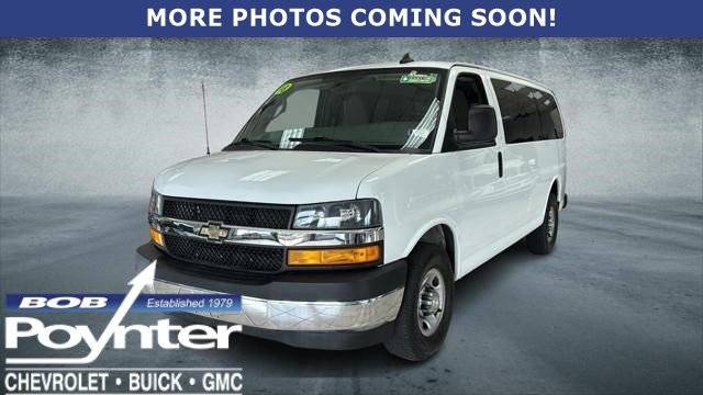 2018 Chevrolet Express Passenger LT — Passenger Van — 68,677 mi — Seymour, IN