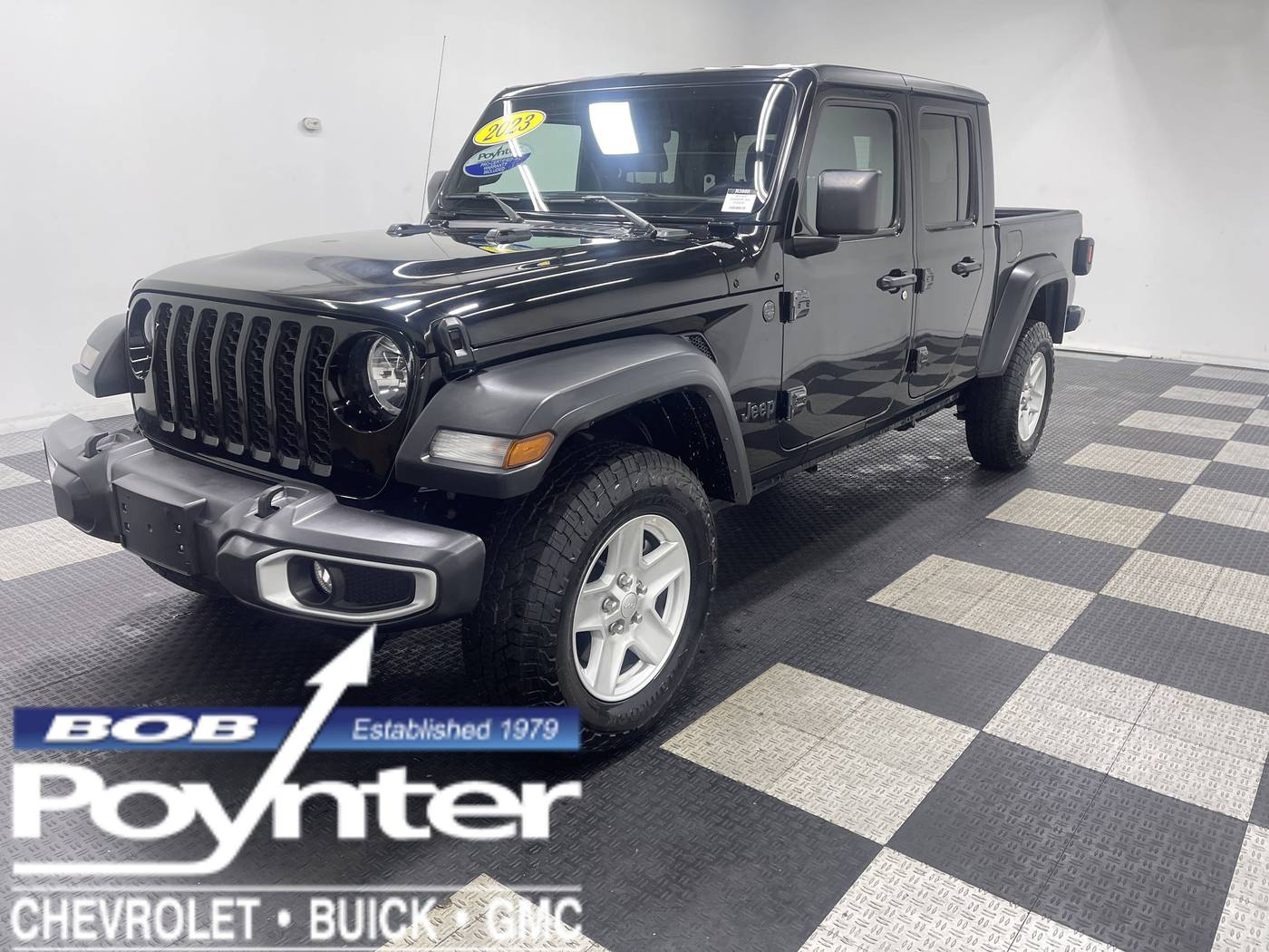 2023 Jeep Gladiator Sport S — Pickup Truck — 53,142 mi — Seymour, IN
