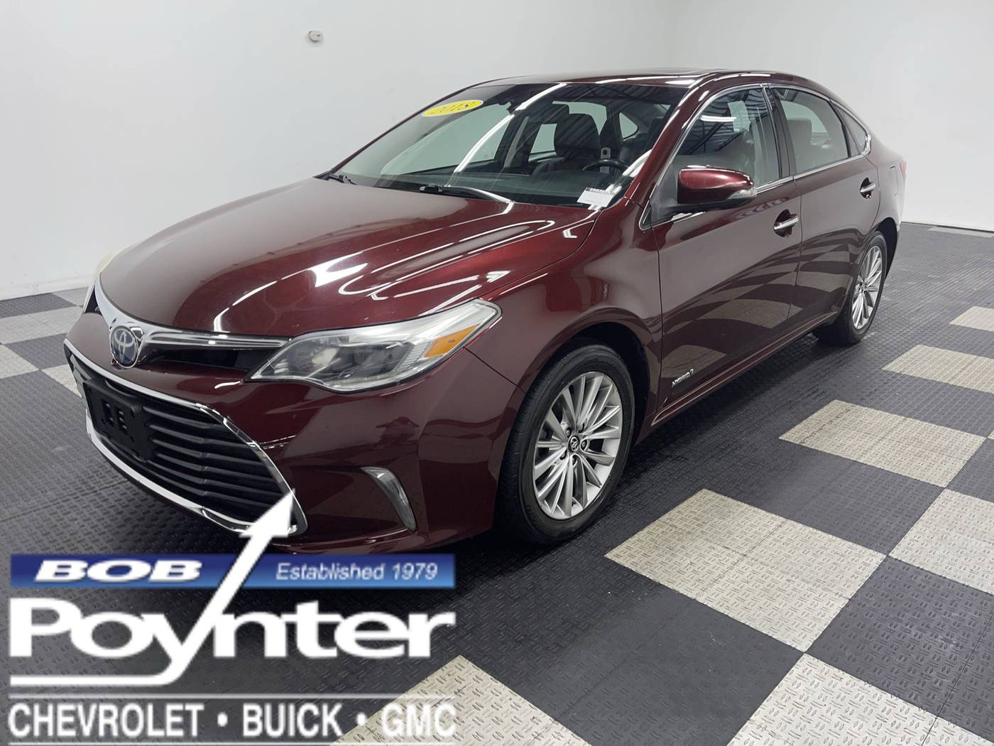 2018 Toyota Avalon Hybrid Limited — Sedan — 161,867 mi — Seymour, IN