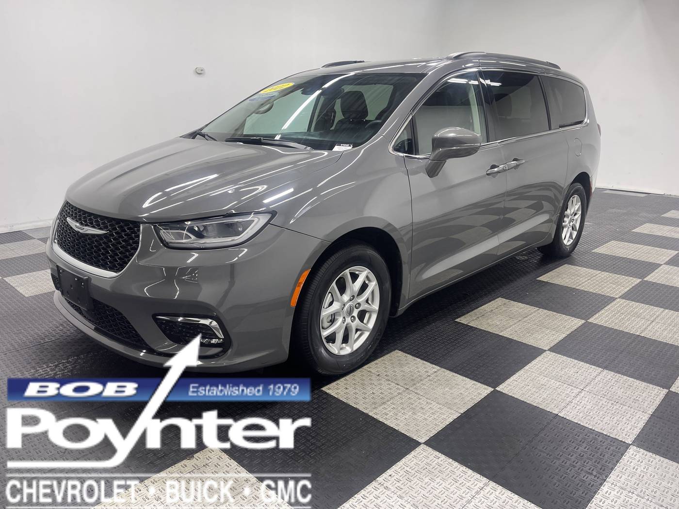 2022 Chrysler Pacifica Touring L — Minivan — 70,815 mi — Seymour, IN