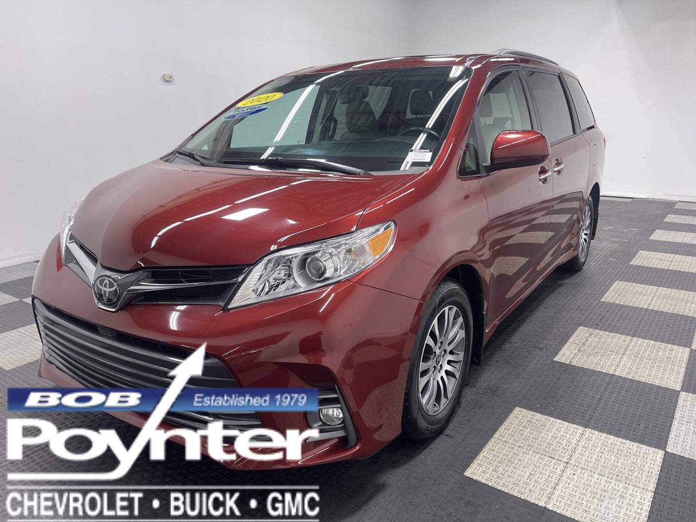 2020 Toyota Sienna XLE — Minivan — 50,280 mi — Seymour, IN