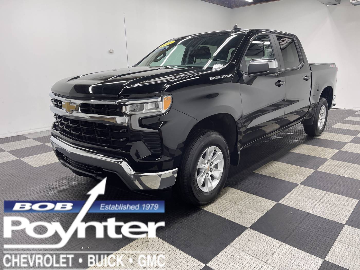 2025 Chevrolet Silverado 1500 LT — Pickup Truck — 24,334 mi — Seymour, IN