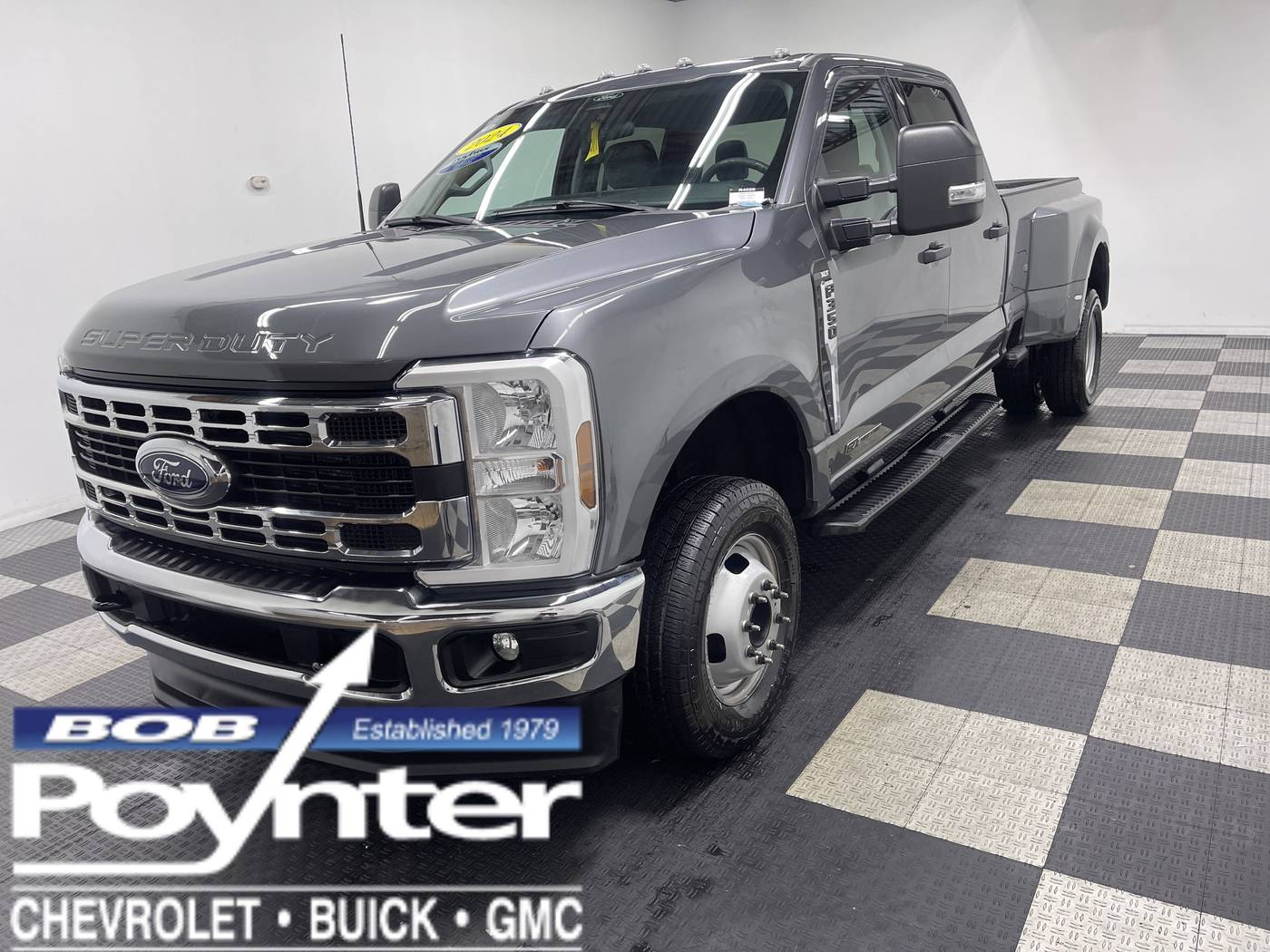 2024 Ford Super Duty F-350 XL — Pickup Truck — 79,188 mi — Seymour, IN