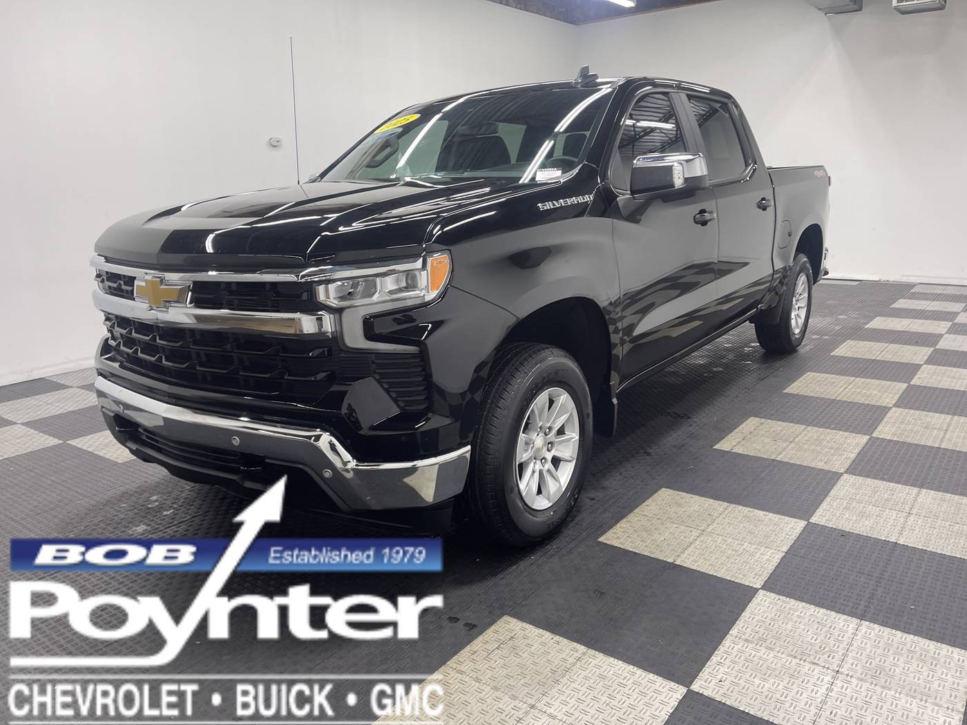 2025 Chevrolet Silverado 1500 LT — Pickup Truck — 5,320 mi — Seymour, IN
