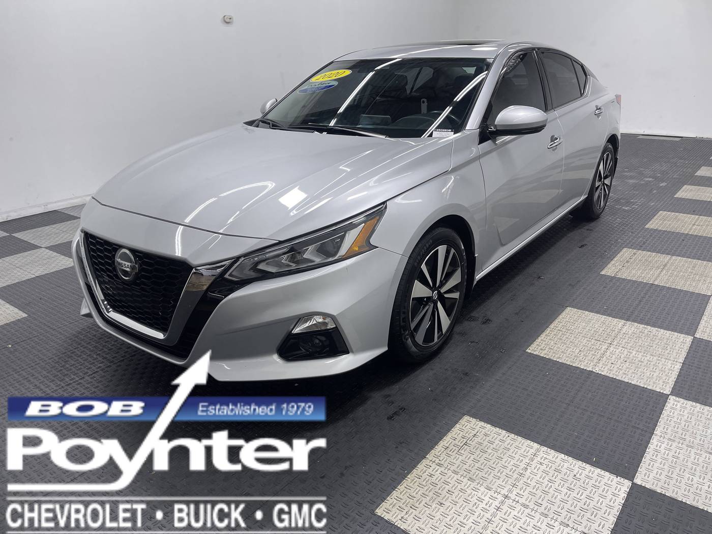 2020 Nissan Altima SV — Sedan — 95,123 mi — Seymour, IN