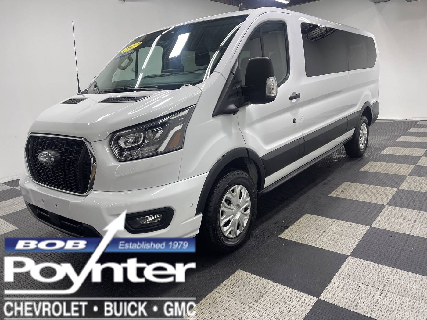 2023 Ford Transit Passenger Wagon T-350 XLT — Passenger Van — 79,707 mi — Seymour, IN