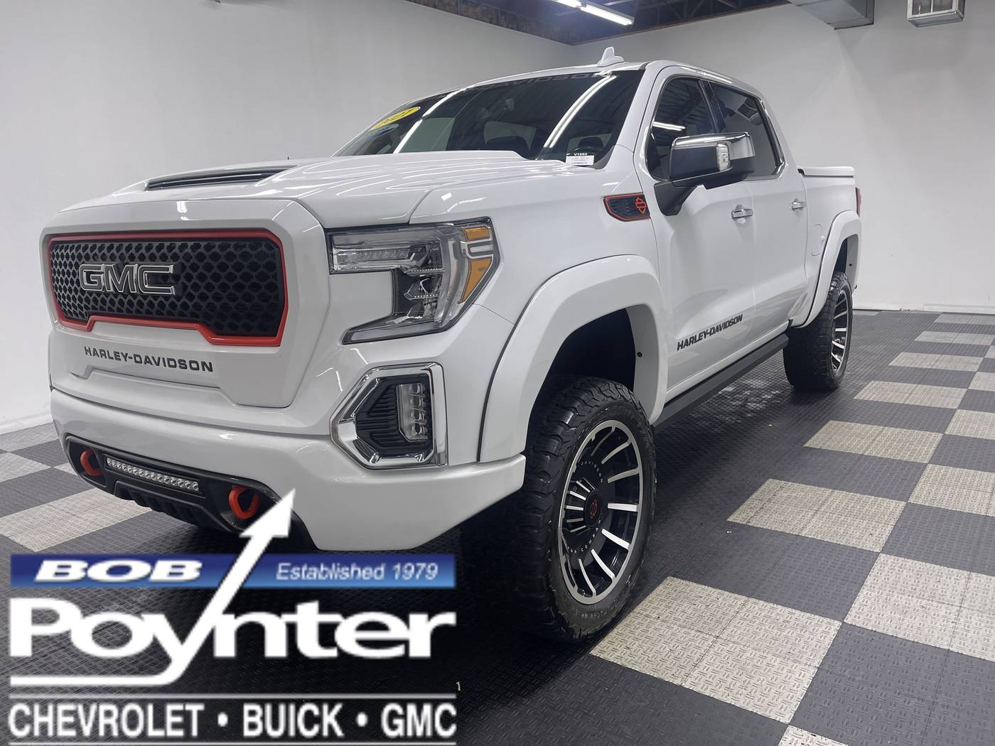 2021 GMC Sierra 1500 SLT — Pickup Truck — 18,962 mi — Seymour, IN