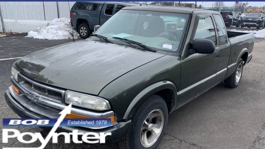 2001 Chevrolet S-10 LS — Pickup Truck — 168,237 mi — Seymour, IN