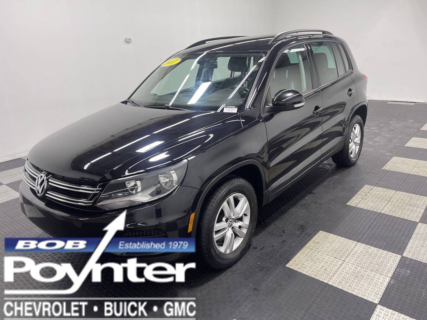 2017 Volkswagen Tiguan Limited — SUV — 136,912 mi — Seymour, IN