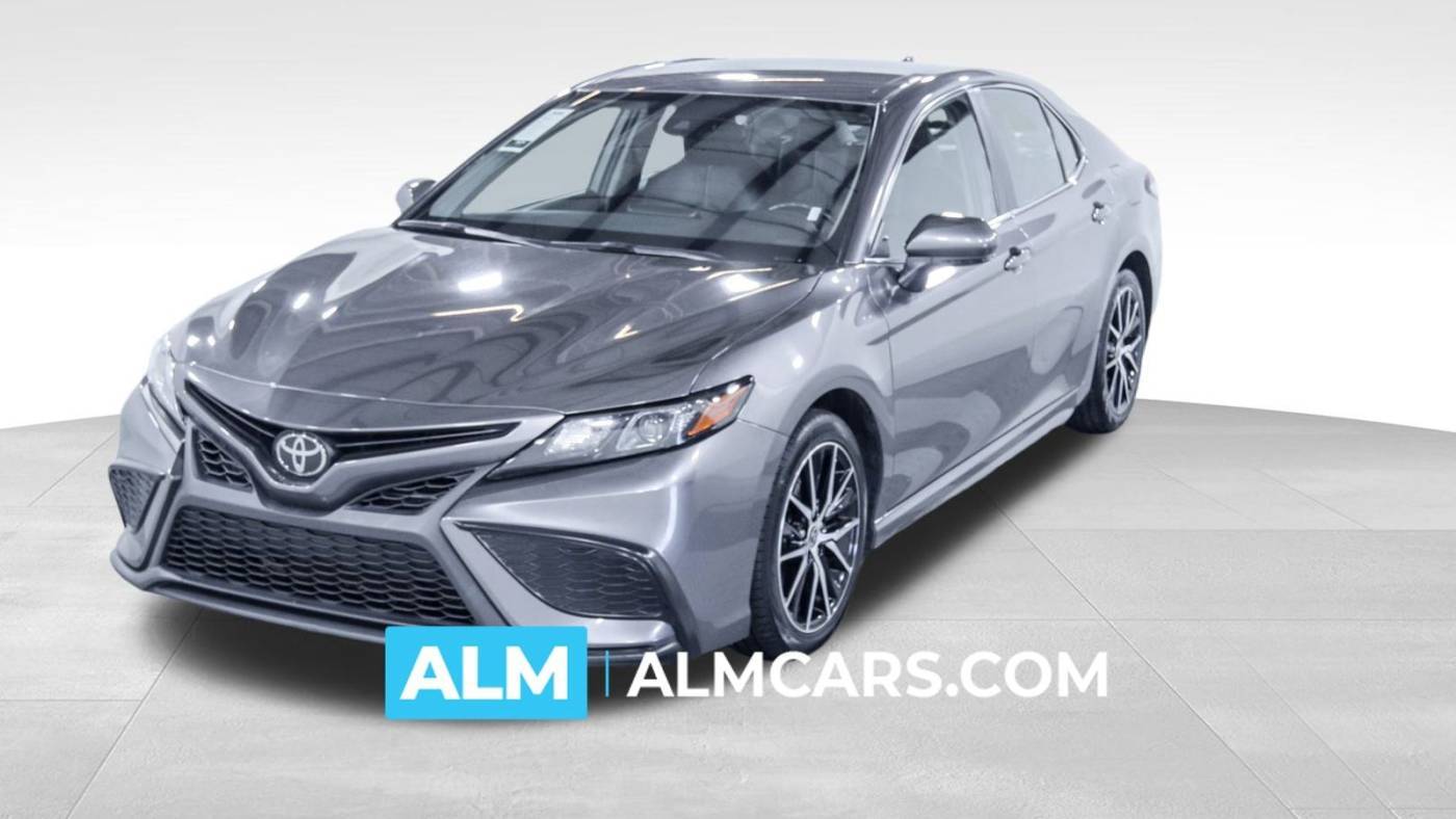 2022 Toyota Camry SE — Sedan — 69,469 mi — Union City, GA