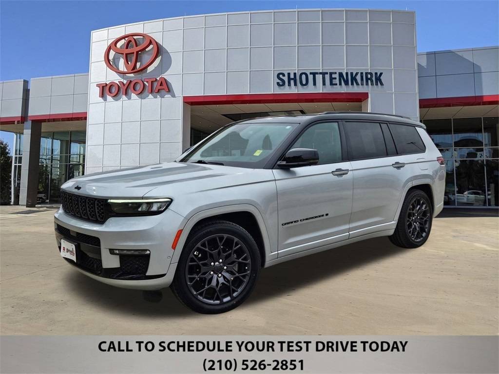 2023 Jeep Grand Cherokee Summit Reserve — SUV — 22,714 mi — San Antonio, TX