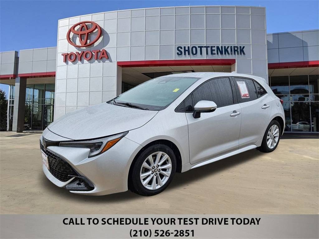 2023 Toyota Corolla Hatchback SE — Hatchback — 14,762 mi — San Antonio, TX