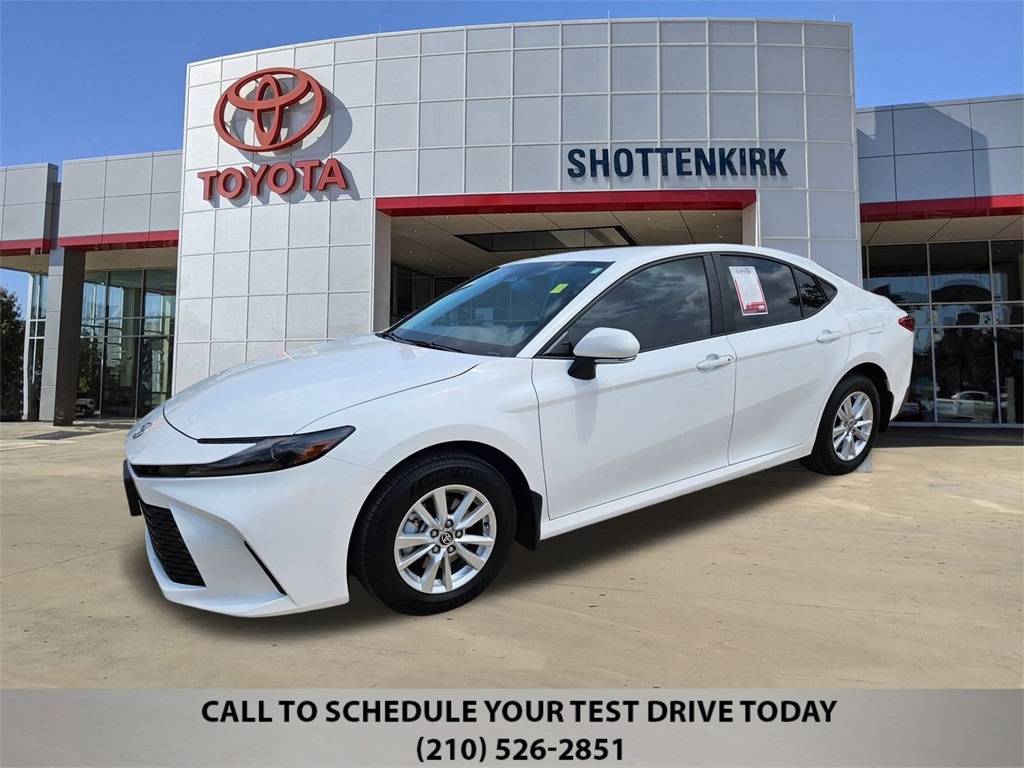 2025 Toyota Camry LE — Sedan — 841 mi — San Antonio, TX