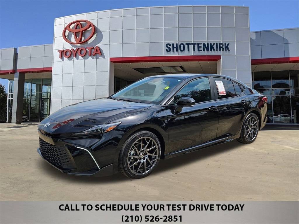 2025 Toyota Camry SE — Sedan — 19,849 mi — San Antonio, TX