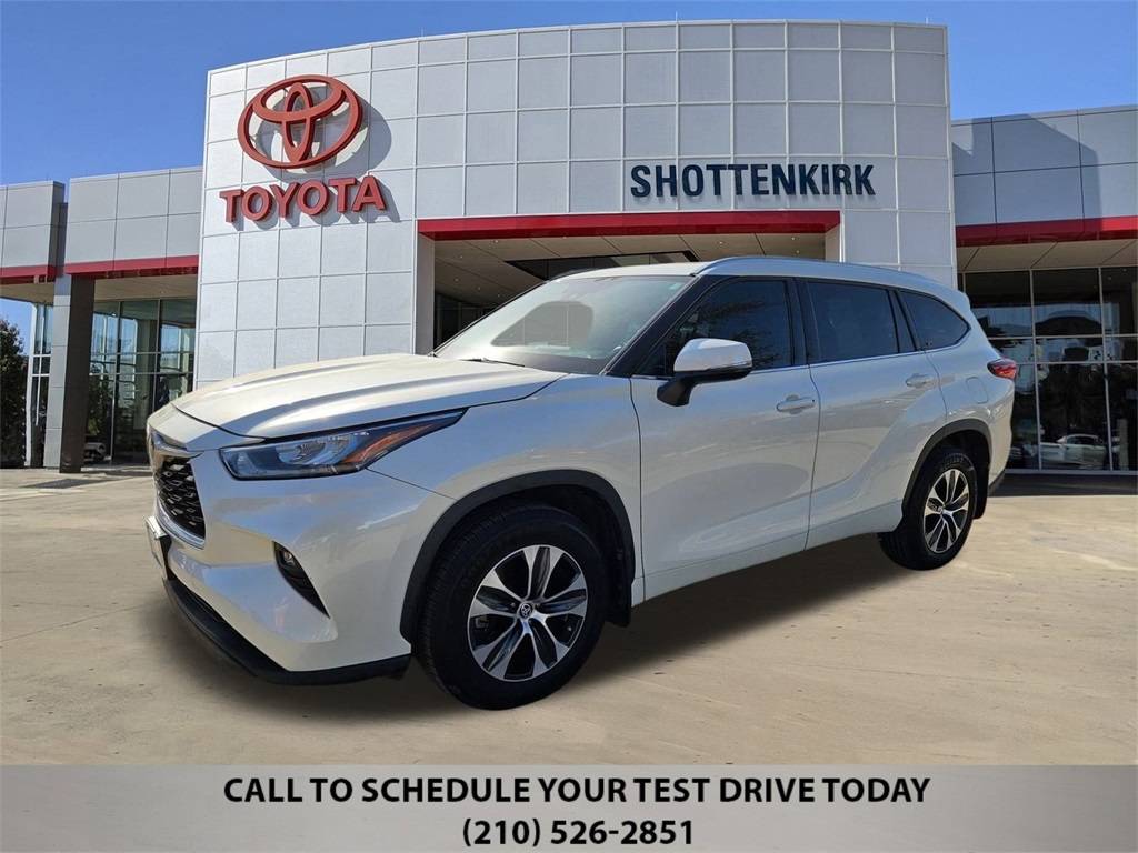 2020 Toyota Highlander XLE — SUV — 63,360 mi — San Antonio, TX