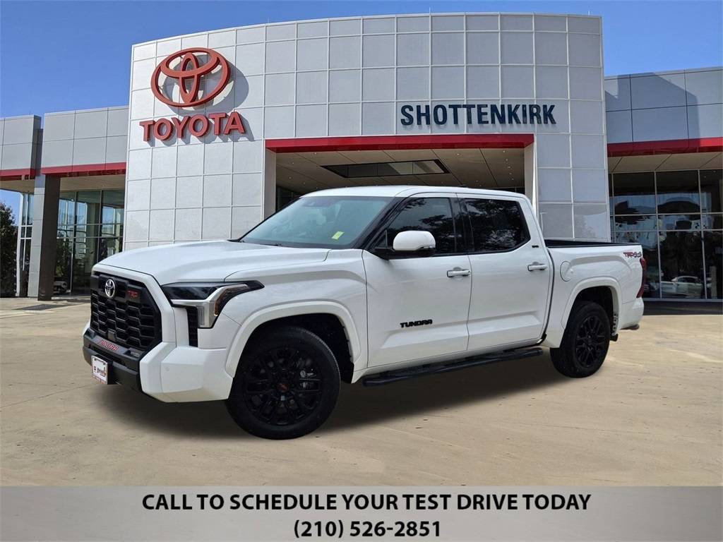 2022 Toyota Tundra SR5 — Pickup Truck — 38,601 mi — San Antonio, TX