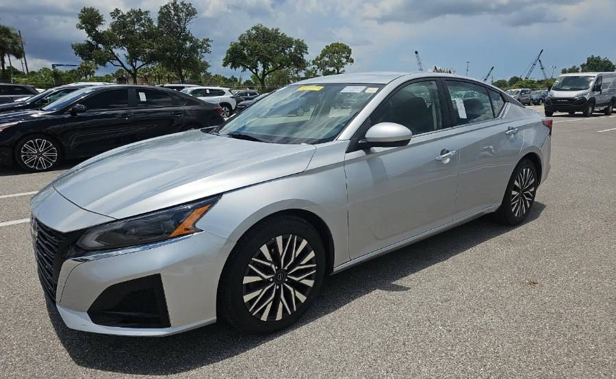 2023 Nissan Altima SV — Sedan — 65,699 mi — Fort Myers, FL