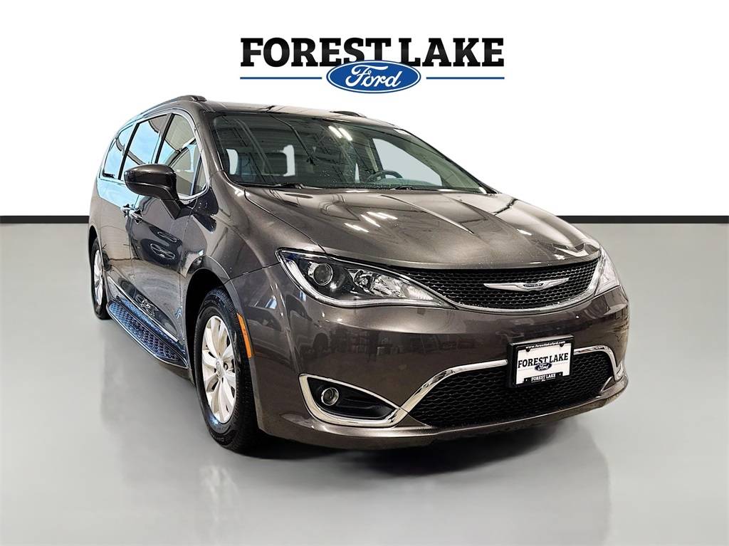 2017 Chrysler Pacifica Touring L — Minivan — 53,890 mi — Forest Lake, MN