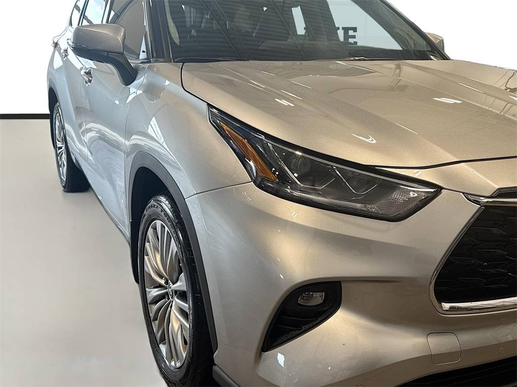 2022 Toyota Highlander Platinum — SUV — 14,538 mi — Forest Lake, MN