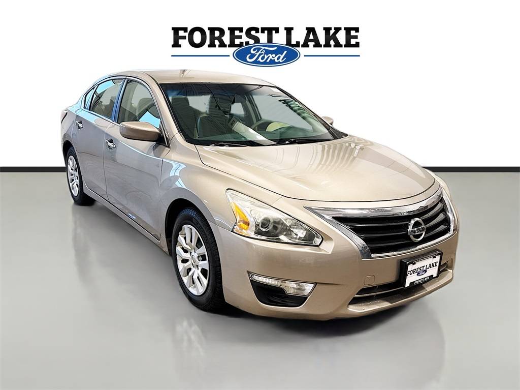 2014 Nissan Altima 2.5 — Sedan — 151,741 mi — Forest Lake, MN