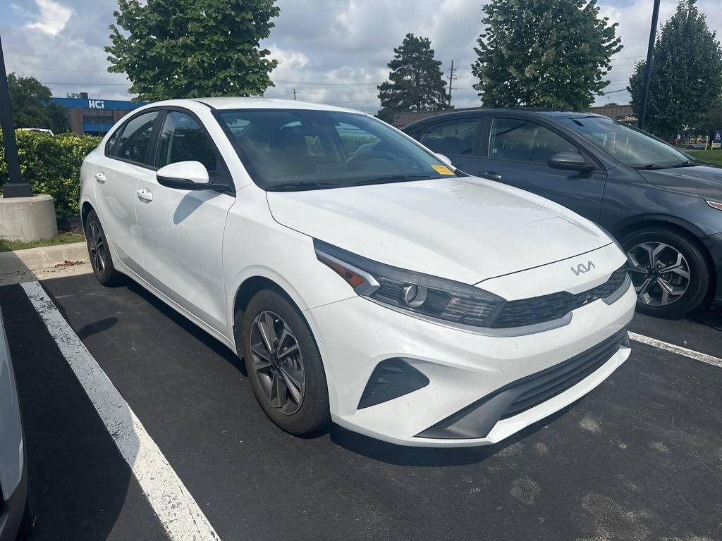 2023 Kia Forte LXS — Sedan — 23,528 mi — Madison Heights, MI