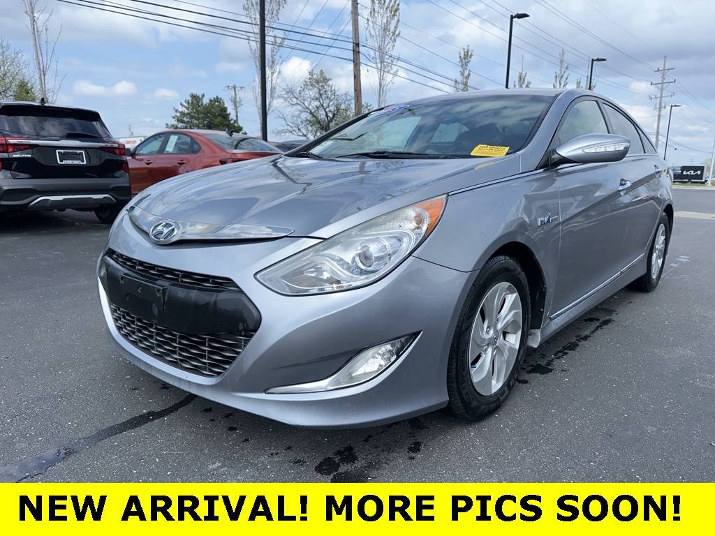 2015 Hyundai Sonata Hybrid Base — Sedan — 145,330 mi — Madison Heights, MI