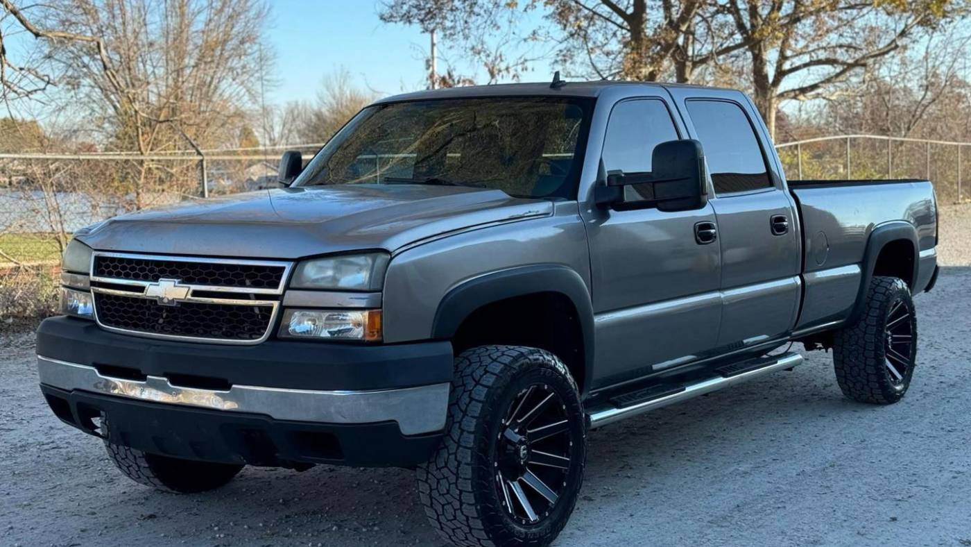 2006 Chevrolet Silverado 3500 WT — Pickup Truck — 177,737 mi — Warsaw, IN