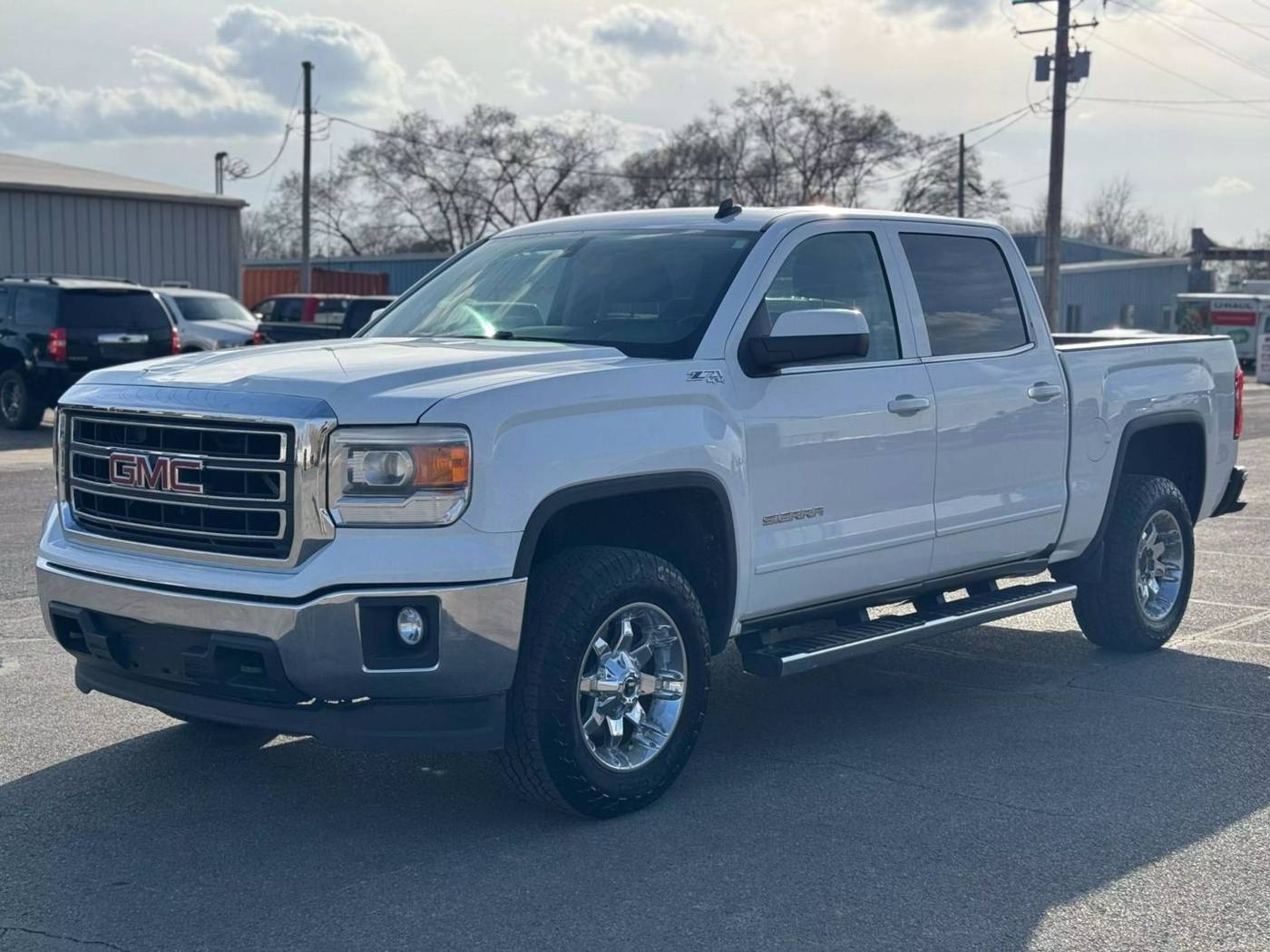 2014 GMC Sierra 1500 SLE — Pickup Truck — 174,386 mi — Warsaw, IN