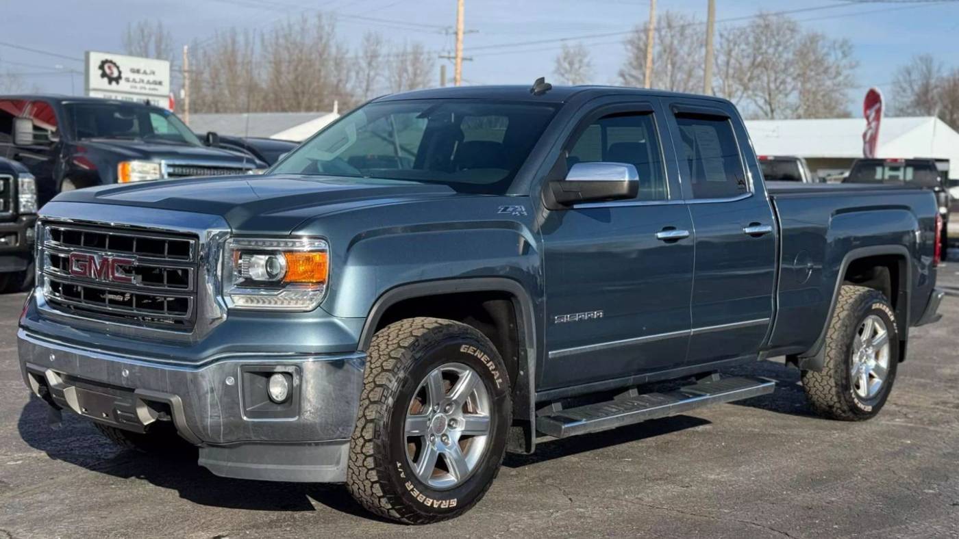 2014 GMC Sierra 1500 SLT — Pickup Truck — 136,975 mi — Warsaw, IN