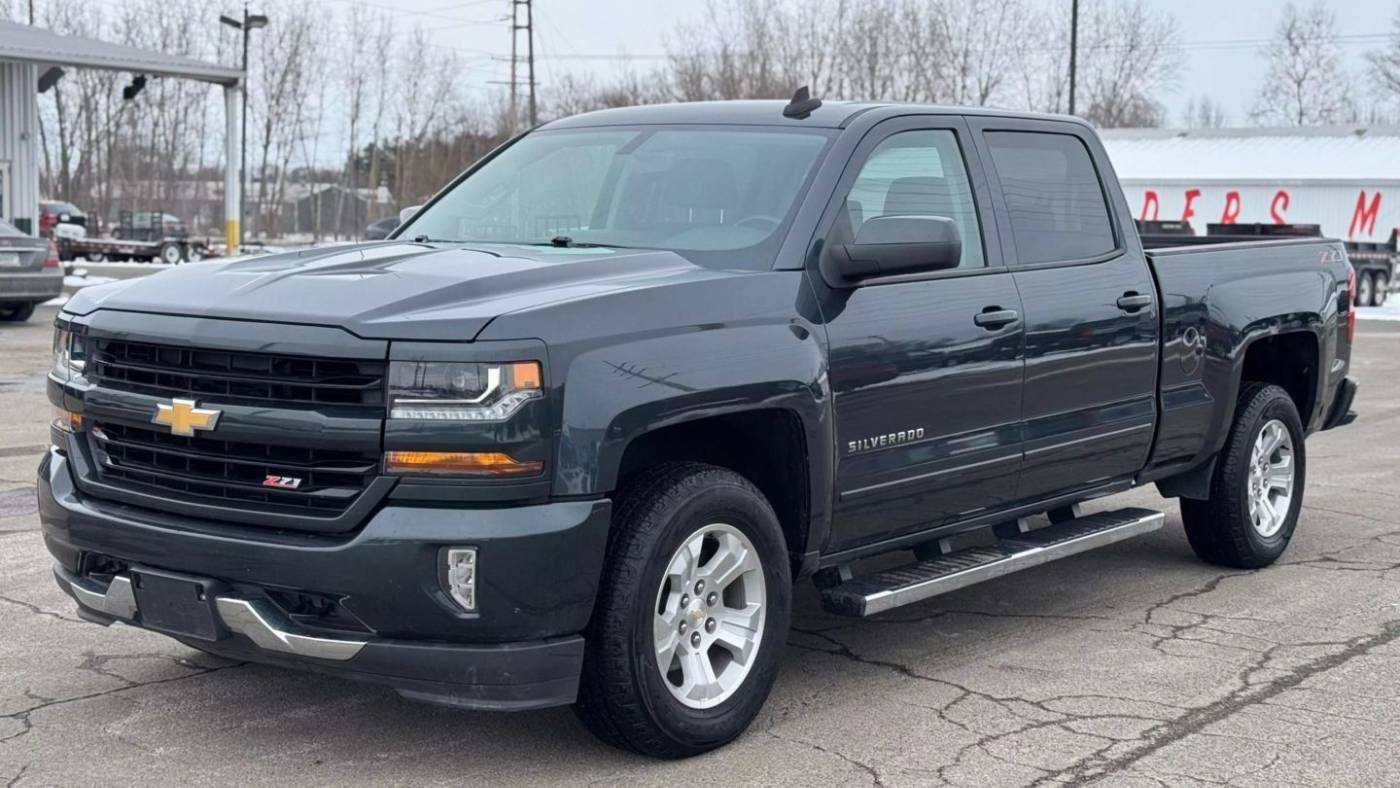 2018 Chevrolet Silverado 1500 LT — Pickup Truck — 87,999 mi — Warsaw, IN