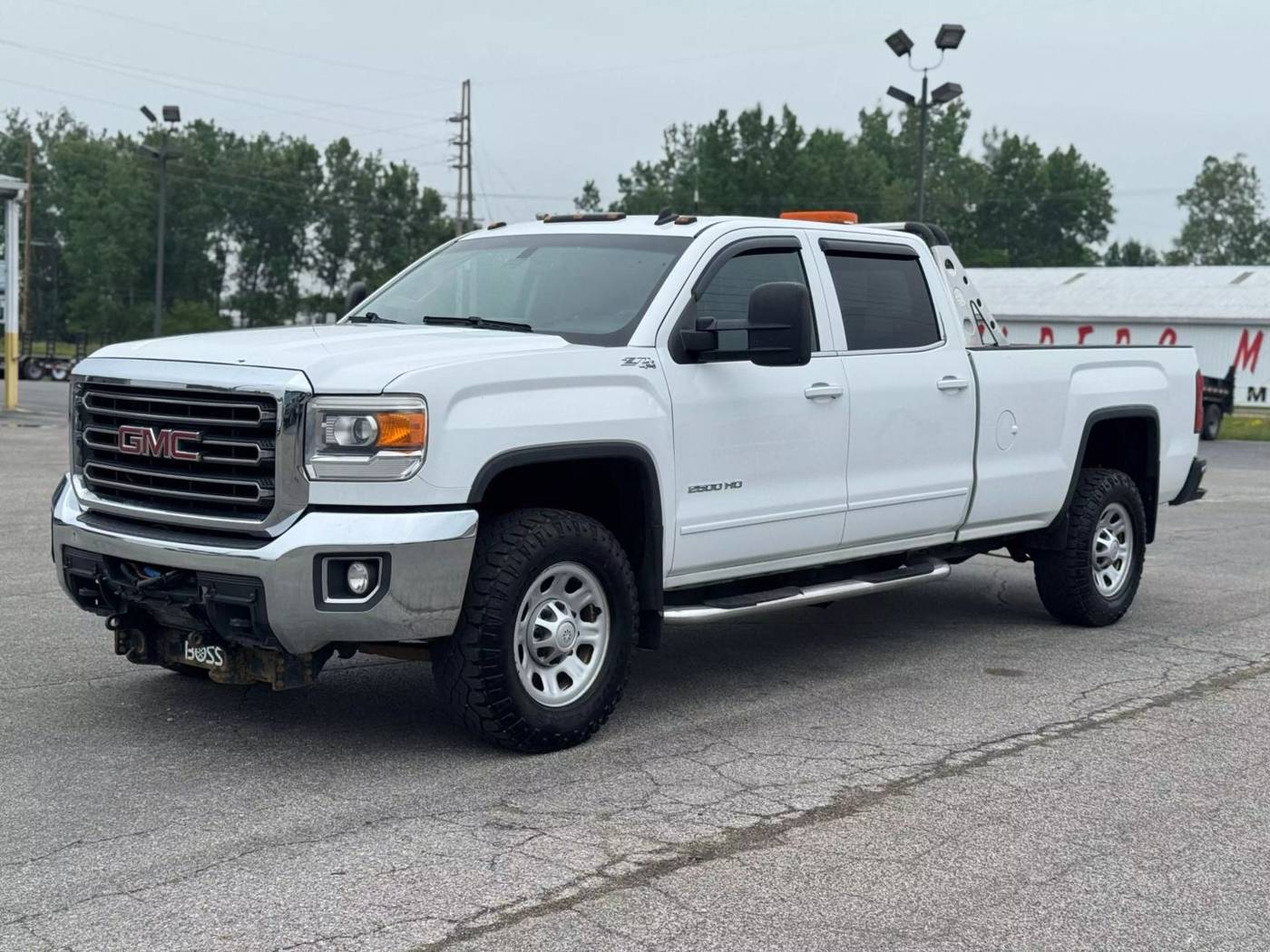 2015 GMC Sierra 2500HD SLE — Pickup Truck — 156,946 mi — Warsaw, IN