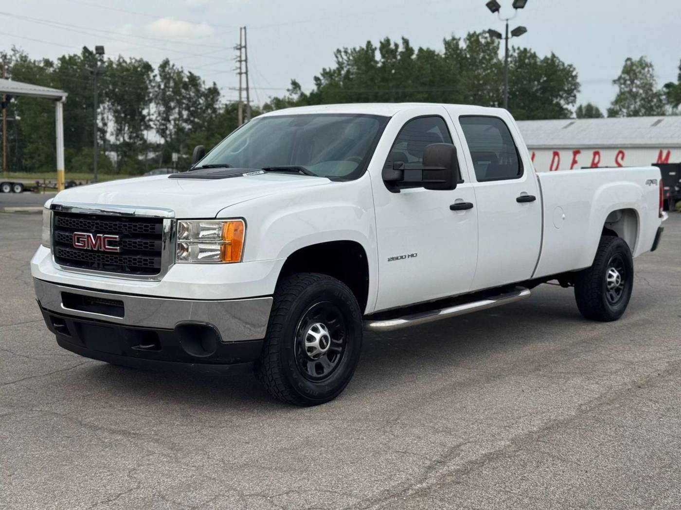 2013 GMC Sierra 2500HD Work Truck — Pickup Truck — 177,917 mi — Warsaw, IN