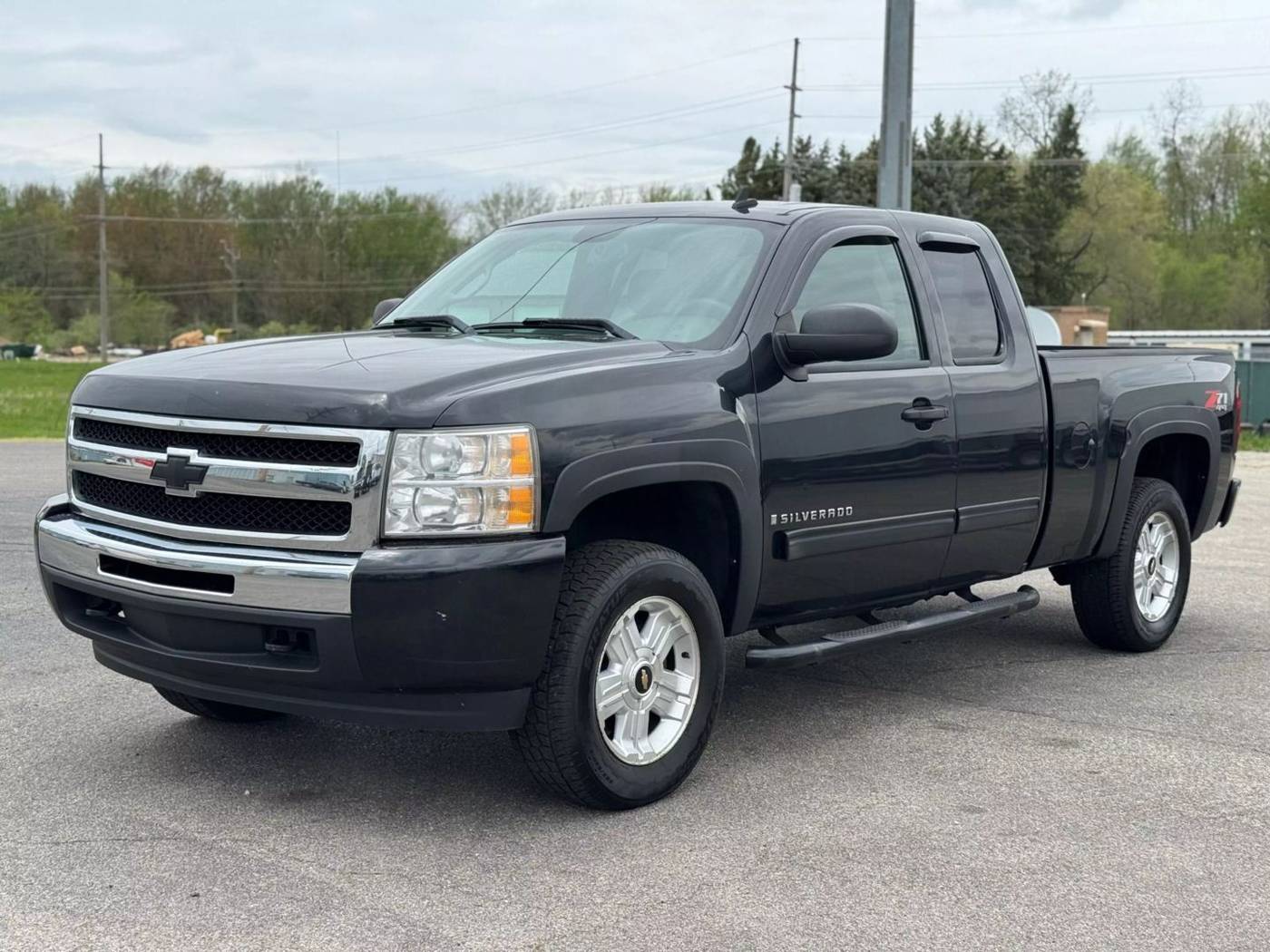 2009 Chevrolet Silverado 1500 LT — Pickup Truck — 210,134 mi — Warsaw, IN