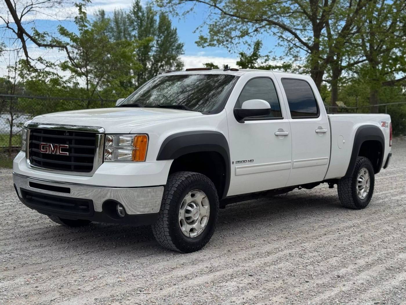 2008 GMC Sierra 2500HD SLT — Pickup Truck — 298,455 mi — Warsaw, IN