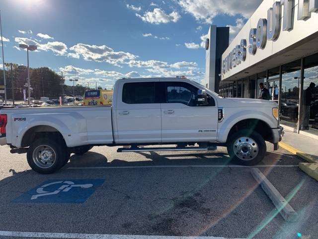 2017 Ford Super Duty F-450 Lariat — Pickup Truck — 100,900 mi — Union City, GA