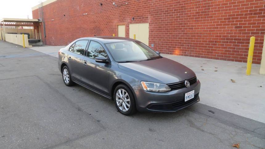 2012 Volkswagen Jetta SE — Sedan — 90,689 mi — Bellflower, CA