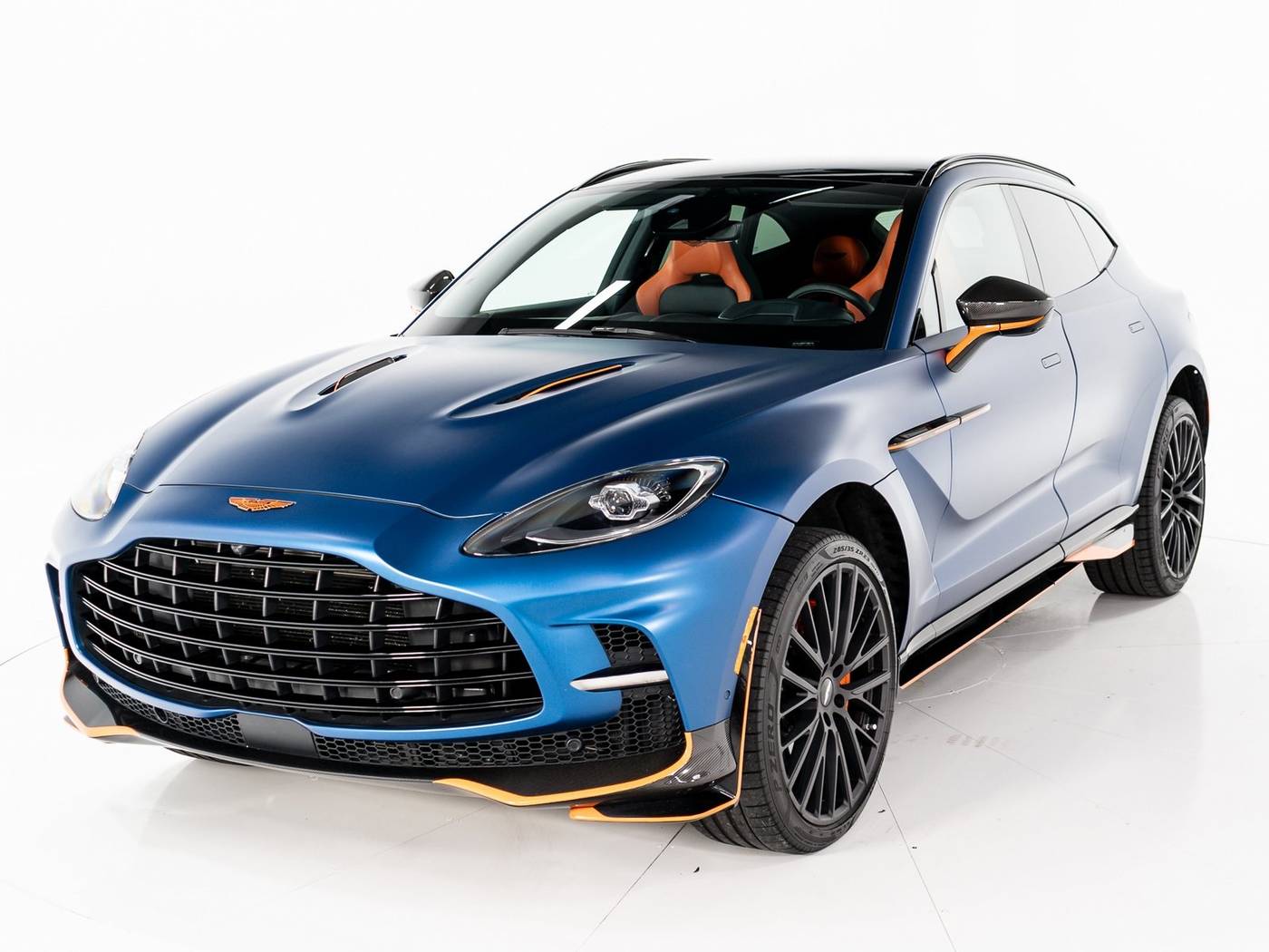 2023 Aston Martin DBX