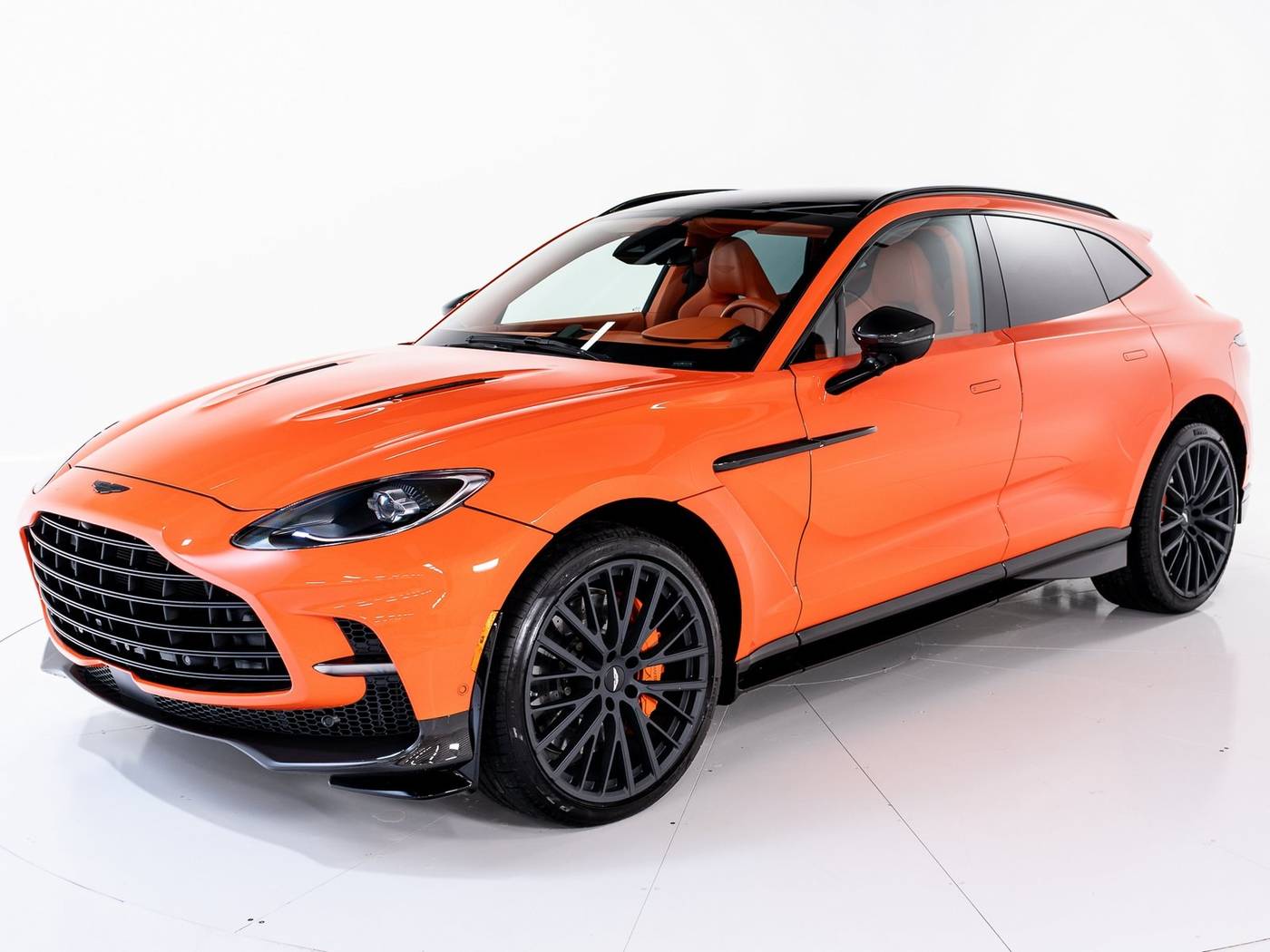 2025 Aston Martin DBX 707