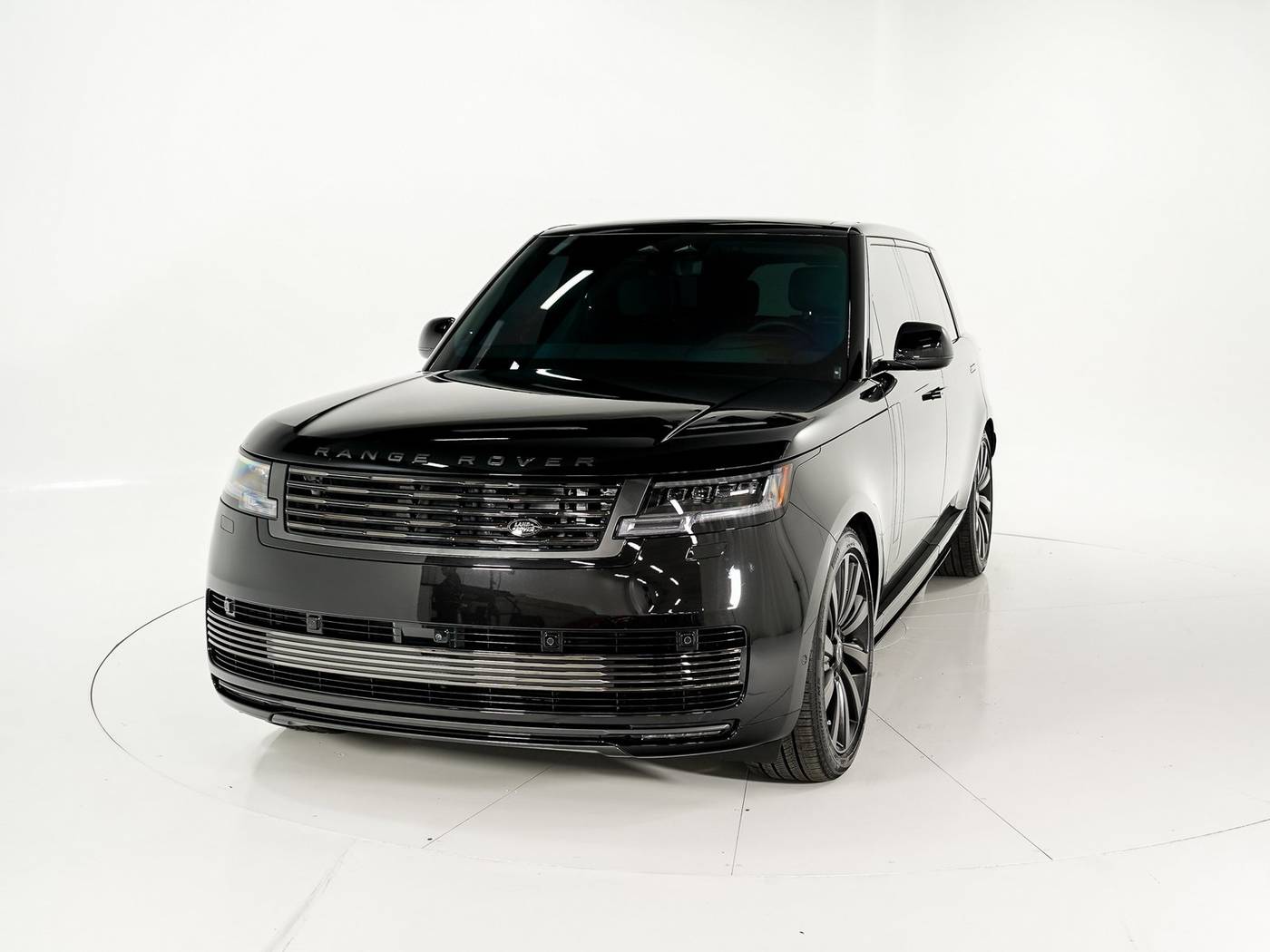 2025 Land Rover Range Rover SV — SUV — 2,918 mi — Fort Lauderdale, FL
